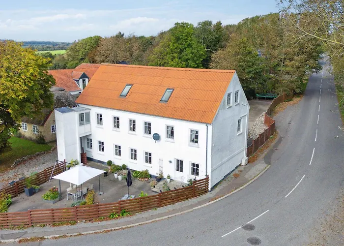 Large By The Limfjord Feriehus *